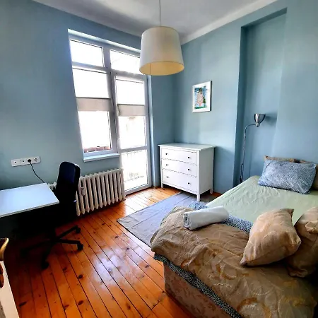 Cozy & Stylish In The Heart Of