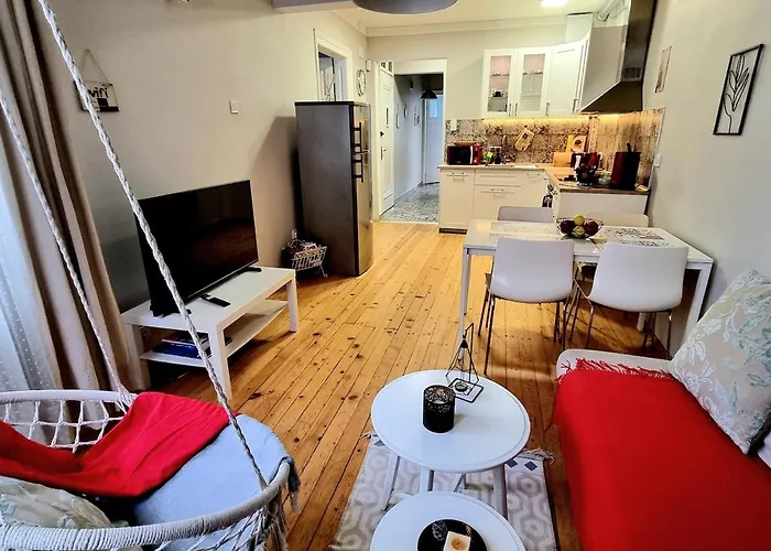 Cozy & Stylish In The Heart Of * ソフィア